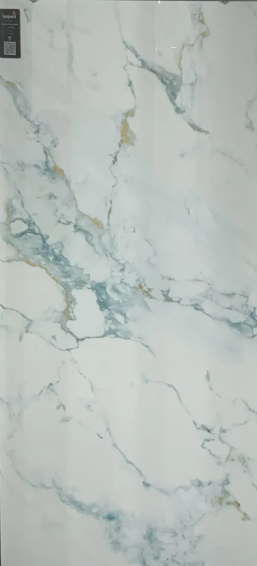CALACATTA RIO AQUA In a room