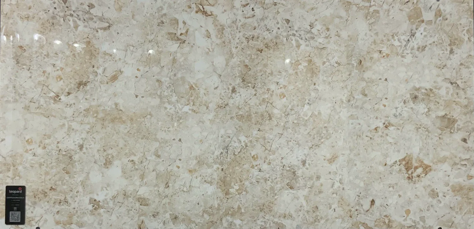 CAPPUCCINO GOLD In a room