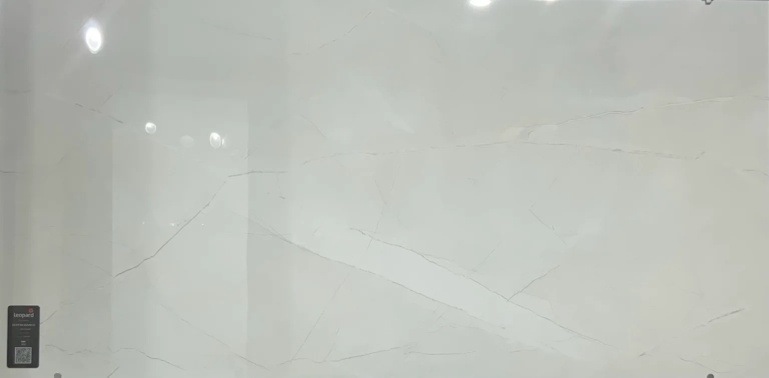 CERTIM BIANCO In a room